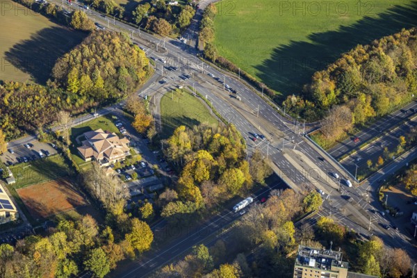 Aerial view, Cafe Del Sol Mülheim, motorway A40, bridge Aktienstraße, Dümpten, Mülheim an der Ruhr,