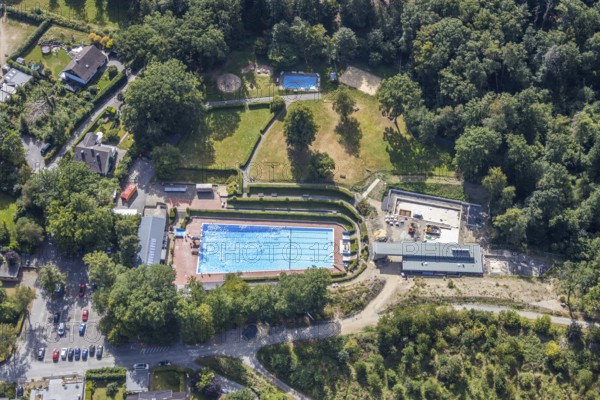Aerial photo, outdoor pool, Bürgerbad Leitmecke, pandemic fear, distance rule, corona virus,
