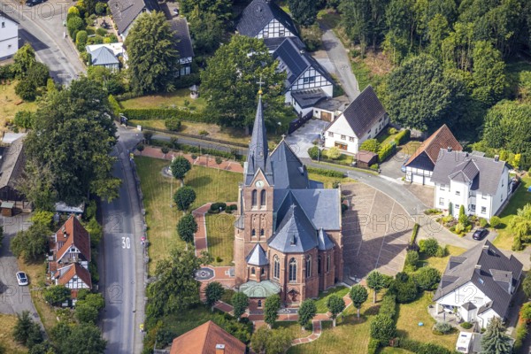 Aerial view, catholic church St. Antonius Einsiedler, Halinger Dorfstraße, Antoniuskirchplatz,
