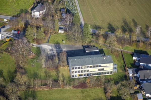 Aerial photo, Don-Bosco-Schule, catholic primary school, Wennemen, Meschede, Sauerland, North