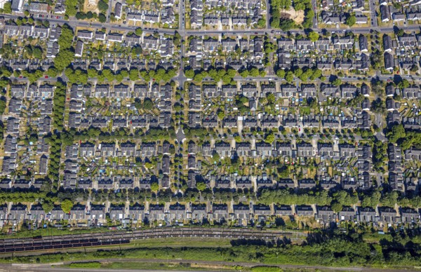 Aerial photograph, miners' housing estate Moseler Straße, Lippestraße, Marienburger Straße,