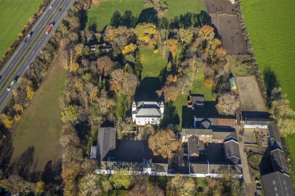 Aerial view, Lauersfort Castle, Kapellen-Holderberg, Mörs, Ruhr area, North Rhine-Westphalia,