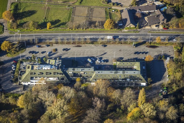 Aerial photo, Hotel Mörs Van der Valk, Moers-Vinn, Mörs, Ruhr area, North Rhine-Westphalia,