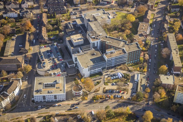 Aerial view, St. Josef Krankenhaus, Asberger Straße, Mörs, Ruhr area, North Rhine-Westphalia,