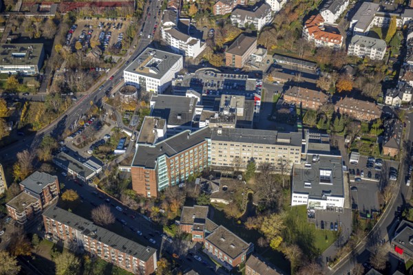 Aerial view, St. Josef Krankenhaus, Asberger Straße, Mörs, Ruhr area, North Rhine-Westphalia,