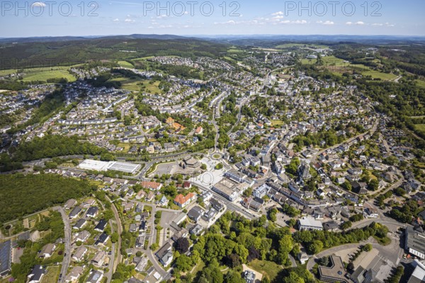 Aerial view, town view, Meinerzhagen town hall, Wilhelm-Langemann-Haus nursing home, tennis