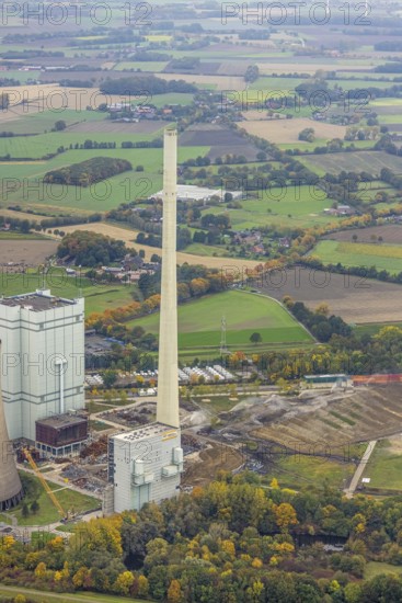 Aerial photo, thousands of spectators watched with great interest as the Gersteinwerk chimney was