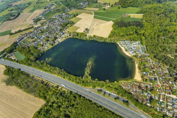 Aerial view, Wolfssee, motorway A3, Vehlingen, Isselburg, Lower Rhine, North Rhine-Westphalia,