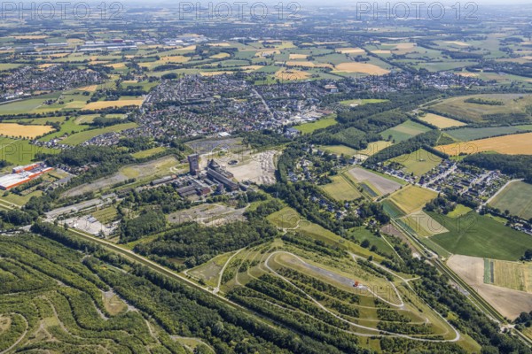 Aerial view, overview Wiescherhöfen Pelkum, Old colliery Ost Heinrich-Robert, colliery tower, Hamm,