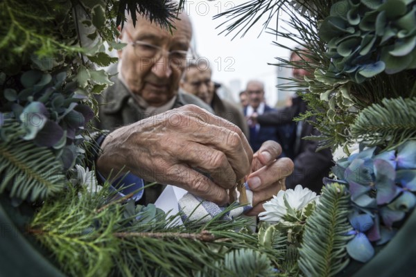 DEU Germany Germany Berlin Former Jewish concentration camp inmates join Polish schoolchildren in
