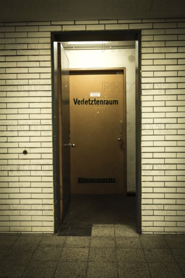 DEU Germany Germany Berlin The door of an injury room can be seen through an open door in the