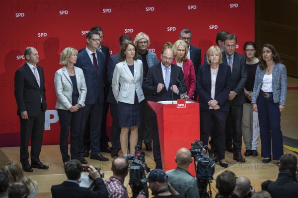 DEU Germany Germany Berlin SPD press conference and photo opportunity after the lost state election