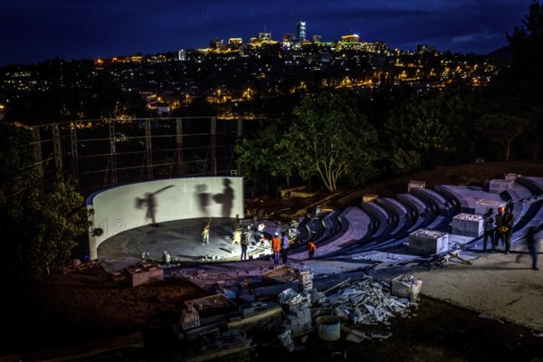RWA RWANDA RUANDA Kigali Work on the amphitheatre in preparation for the celebrations to mark the