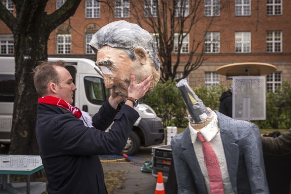 DEU Germany Germany Berlin Siemens employees and their suppliers demonstrate for wage increases and