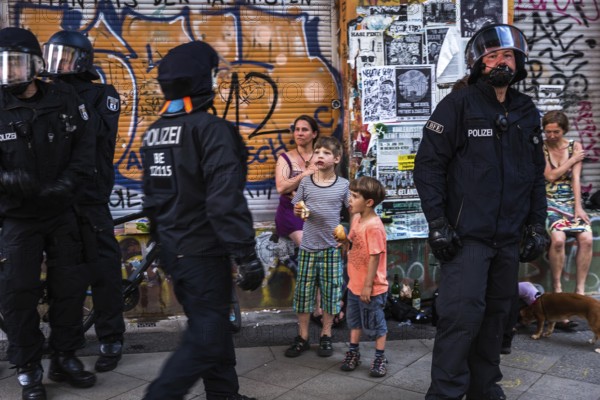 DEU Germany Germany Berlin Scene from Rigaer Straße, where squatters protest against the further