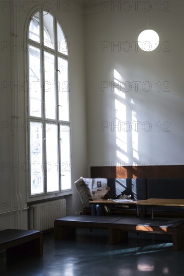 DEU Germany Germany Berlin Impressions from the Humboldt University Unter den Linden Newspaper