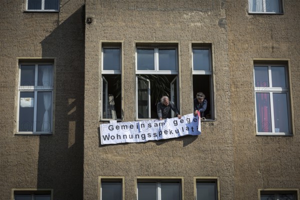 DEU Germany Germany Berlin More than 13, 000 people demonstrated in Berlin city centre on Saturday