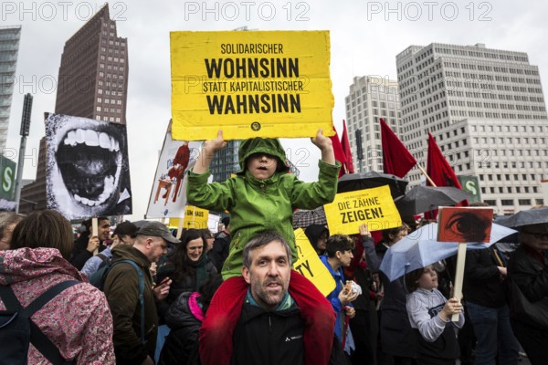 DEU Germany Germany Berlin More than 13, 000 people demonstrated in Berlin city centre on Saturday
