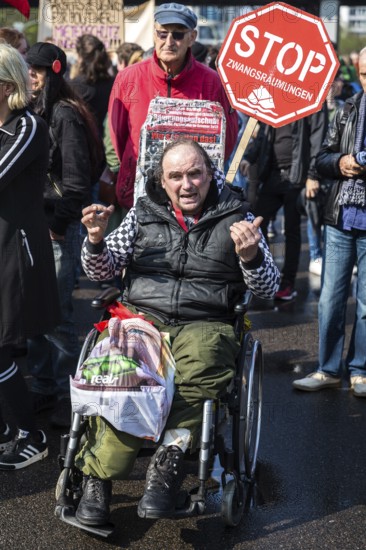DEU Germany Germany Berlin More than 13, 000 people demonstrated in Berlin city centre on Saturday