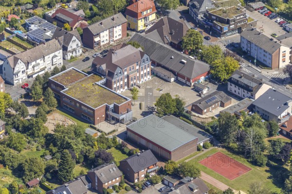 Aerial view, primary school Overbergschule, Bockum-Hövel, Hamm, Ruhr area, North Rhine-Westphalia,