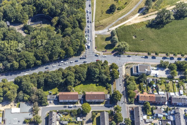 Aerial view, intersection Dolberger Straße, Fährstraße and Amtsstraße in Heessen, Hamm, Ruhr area,