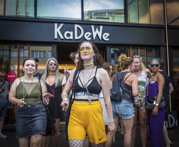 DEU Germany Germany Berlin Scenes of the Christopher Street Day CSD on a hot Saturday . At the
