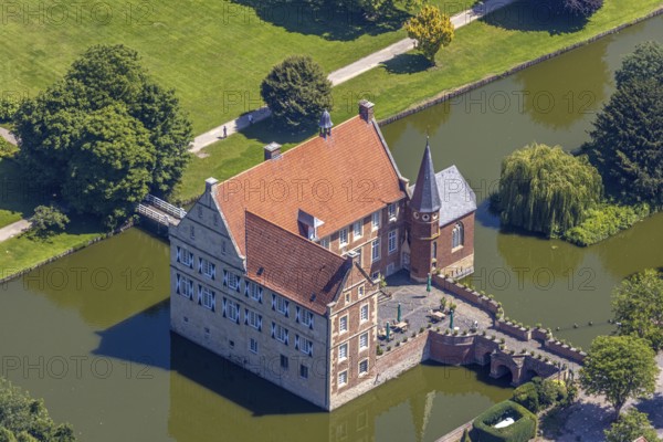 Aerial view, Burg Hülshoff, Museum in honour of the poet Annette von Droste-Hülshoff, Havixbeck,