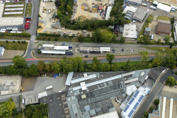 Aerial view, panoramic cycle path, R&M Car-Wash Centre, Westfalenstraße, Heiligenhaus, Ruhr area,