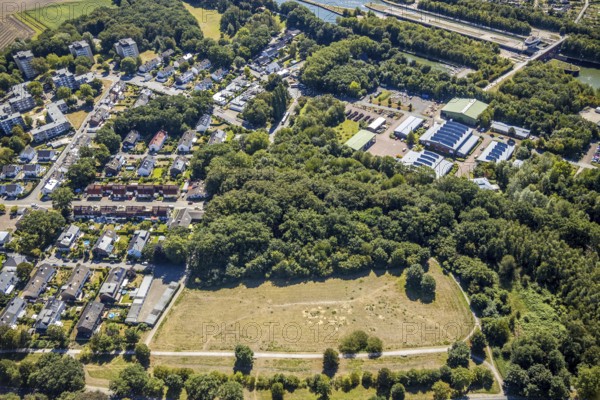 Aerial view, residential area Schleusenweg, Waterways and Shipping Office Duisburg-Meiderich Bauhof