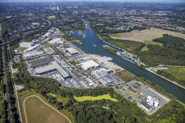Aerial view, lock Herne-Ost, industrial estate Friedrich der Große, boats at the jetty, mooring