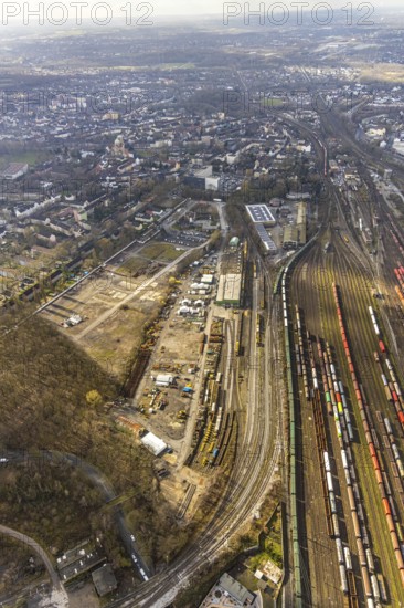 Aerial view, Heitkamp-Brache an der Landgrafenstraße / Langekampstraße, railway tracks freight yard