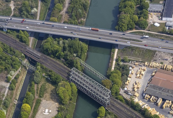 Motorway bridge A43 over the Rhine-Herne Canal will be closed for trucks, Emscher, A43 motorway,
