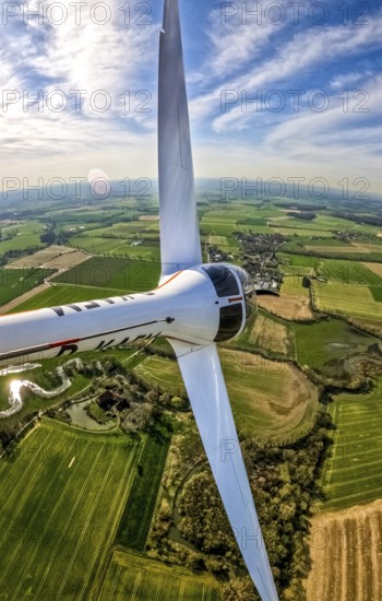 Aerial photo, Hamm-Uentrop, fisheye picture, view over the aeroplane, flight over fields,
