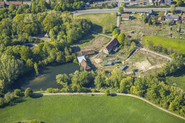 Aerial view, Heessener Mühle and Heessen Castle in the Lippe floodplains, Lippe river, Hamm, Ruhr