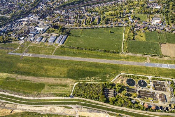 Aerial photo, Hamm-Lippewiesen airfield EDLH, runway markings, Lippe reconstruction, Lippe river,