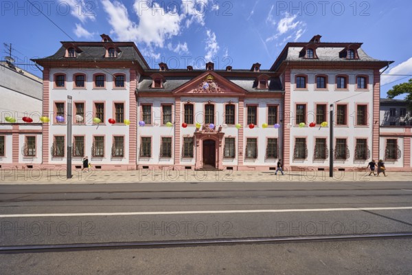 Erthaler Hof, Adelshof, architectural style classicism, façade with windows and door, historic
