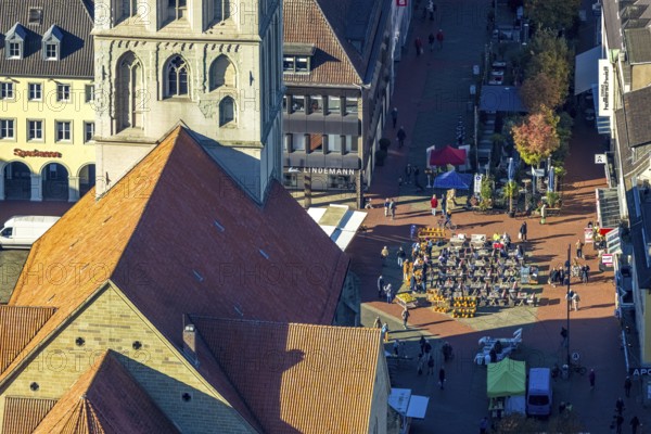 Aerial view, Evangelische Pauluskirche, outdoor catering on the market square with pumpkin sales,
