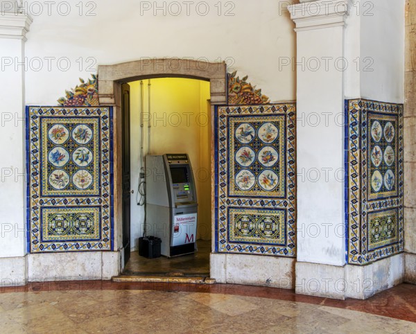 Cash machine at the entrance to r Mercadeo da Ribeira, also known as TimeOut Market, the best