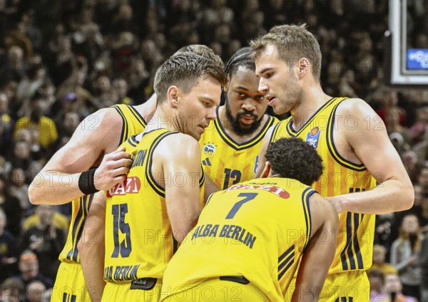 BBL Bundesliga basketball, Alba Berlin, FC Bayern Munich basketball from left Jack Kayil (Alba