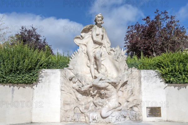 The light stone fountain sculpture La Naissance de Venus (The Birth of Venus) by sculptor Henri