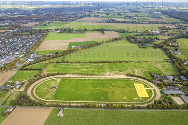 Aerial view, racecourse and meadows and fields with distant view, Rodenwalder Weg, Weißes Tor,