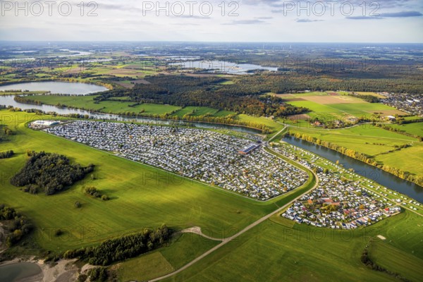 Aerial view, Grav-Insel campground on the Grav Rhine Peninsula, Flürener Feld forest area, distant