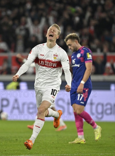 Goal cheers Chris Führich VfB Stuttgart (10) Benedict Hollerbach 1. FSV Mainz 05 (17) disappoints