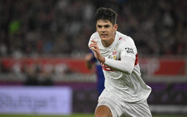 Jose Maria Chema Andres Baixauli VfB Stuttgart (30) dynamic MHPArena, MHP Arena Stuttgart,