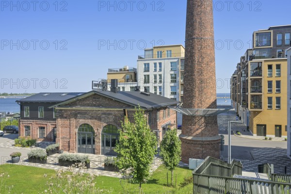 New buildings, old buildings, chimneys, residential buildings, Noblessner harbour district,