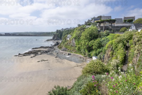 The Plage des Nouelles (Plerin) in Saint-Brieuc Bay at low tide with its wide, solid sandy beach, a