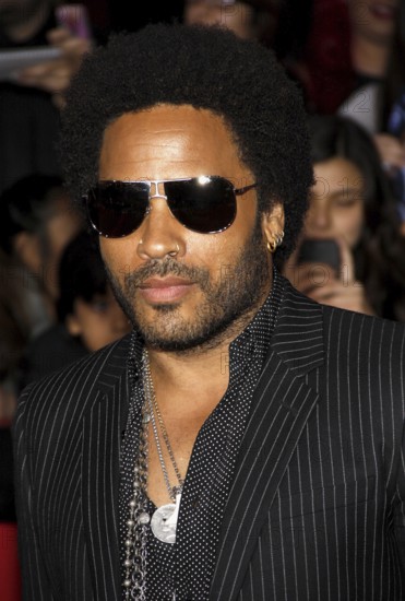 Lenny Kravitz at the Los Angeles premiere of 'The Hunger Games: Catching Fire' held at the Nokia