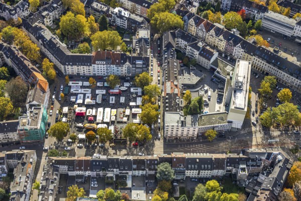 Aerial view, Rüttenscheider Stern office skyscraper and weekly market market on the market square,