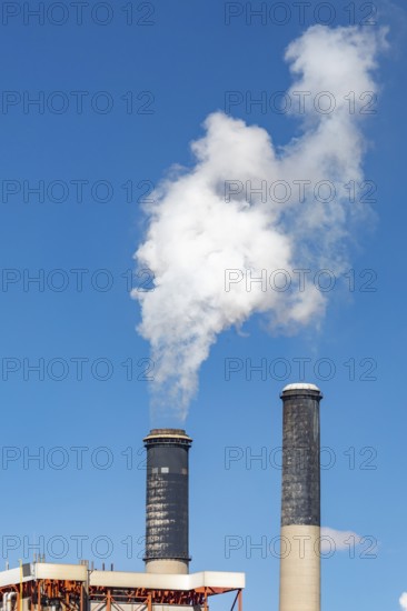 Rock Springs, Wyoming - The Jim Bridger power plant. Originally all four units were coal-fired, but