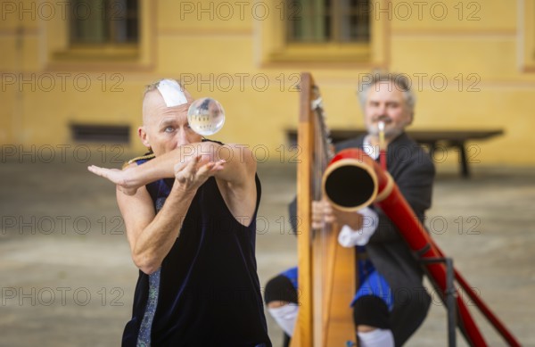 Fish and Forest Festival Moritzburg, Ars Mystica with Kelvin Kalvus and Stefan Weyh on the castle